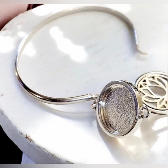 Aromatherapy Namaste Lotus Titanium Steel Adjustable Bracelet Bangle - Picture 6 of 10